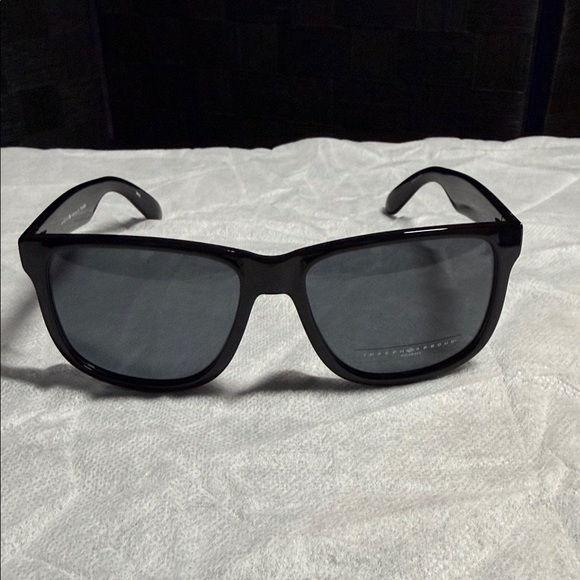 Joseph Abboud Other - Joseph Abboud Black Sunglasses Polarized